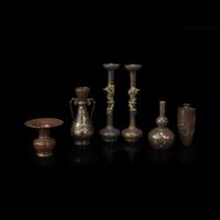 Four Japanese patinated bronze vases and a pair of candle sticks 日本铜器四件及烛台一对 19th to early 20th century ?????????