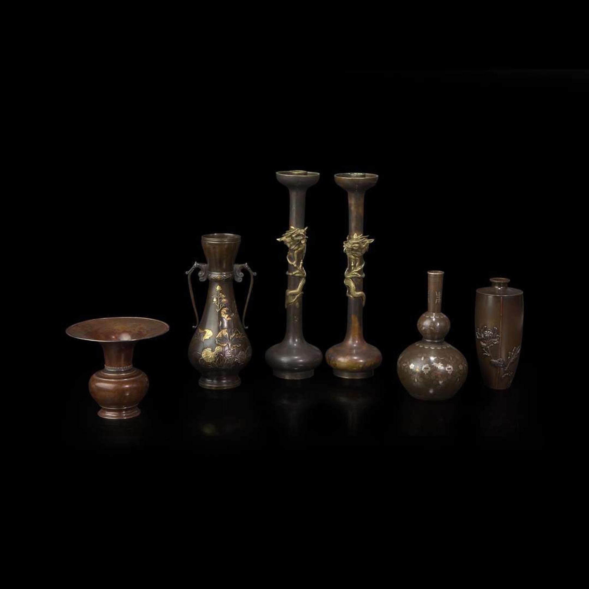 Four Japanese patinated bronze vases and a pair of candle sticks 日本铜器四件及烛台一对 19th to early 20th century ?????????