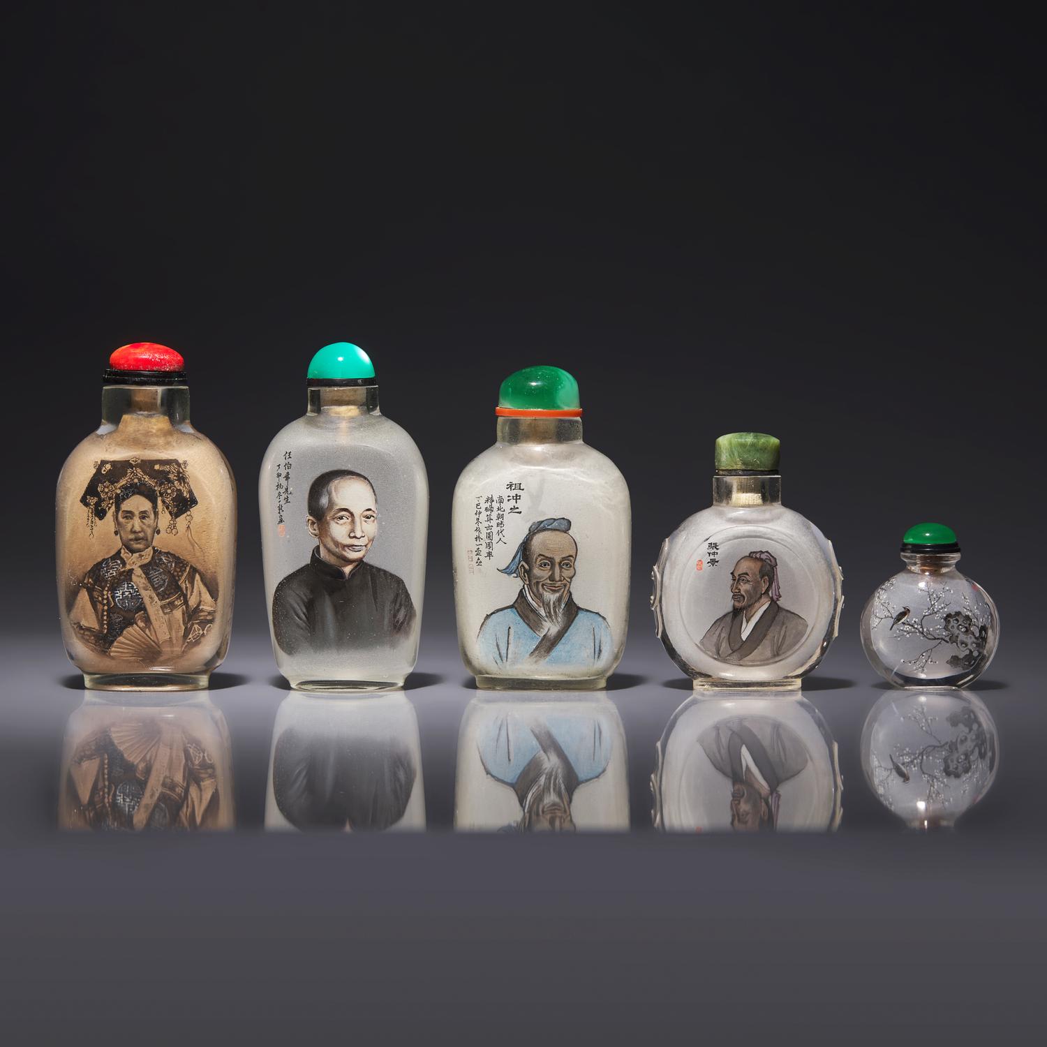 Five Chinese Interior-Decorated Glass Snuff Bottles 玻璃内畫鼻烟壺五支