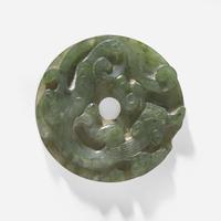 A Chinese jade-embellished cloisonné box 翠玉嵌掐丝珐琅圆盒