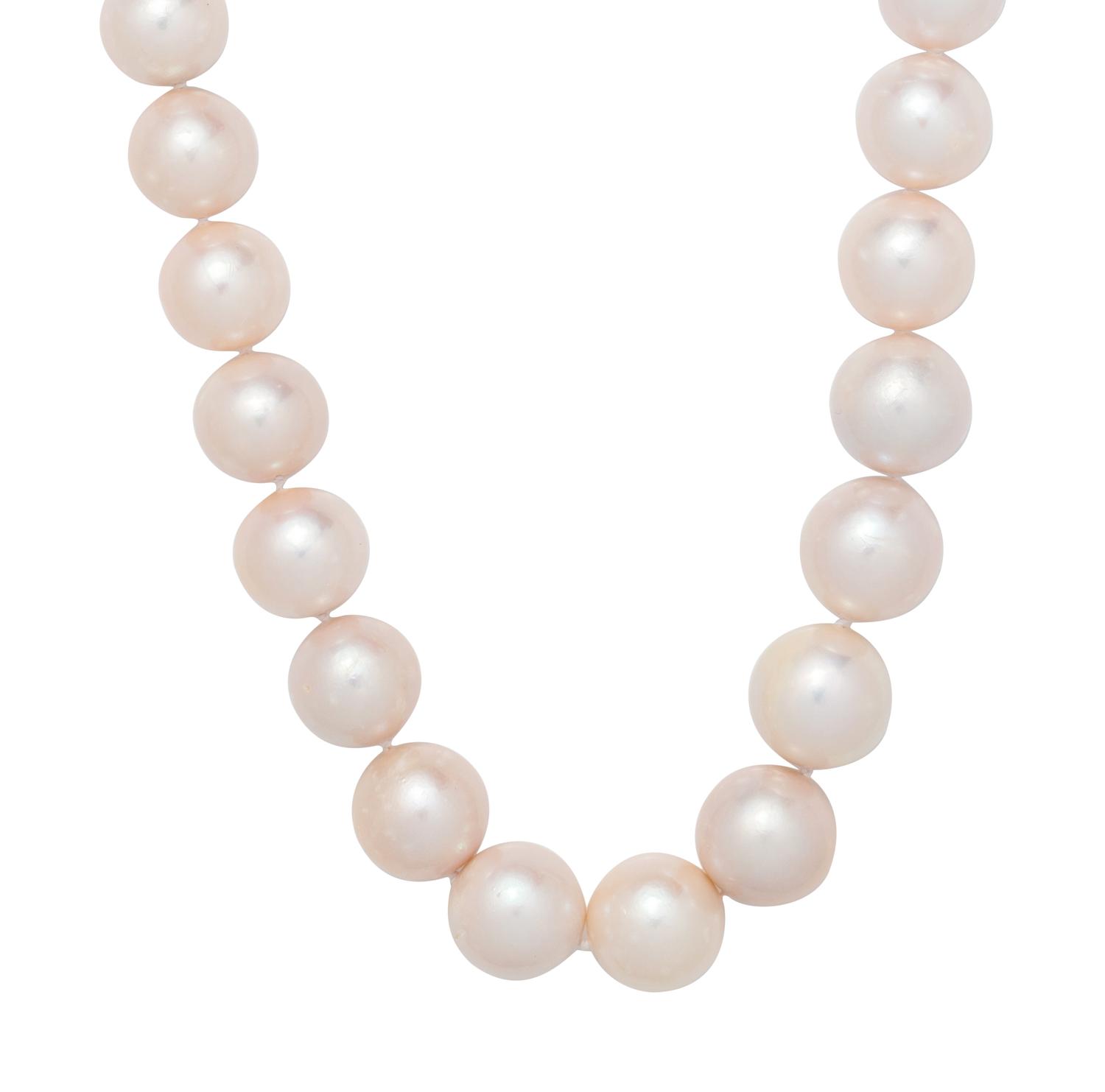 CULTURED SOUTH SEA PEARL NECKLACE