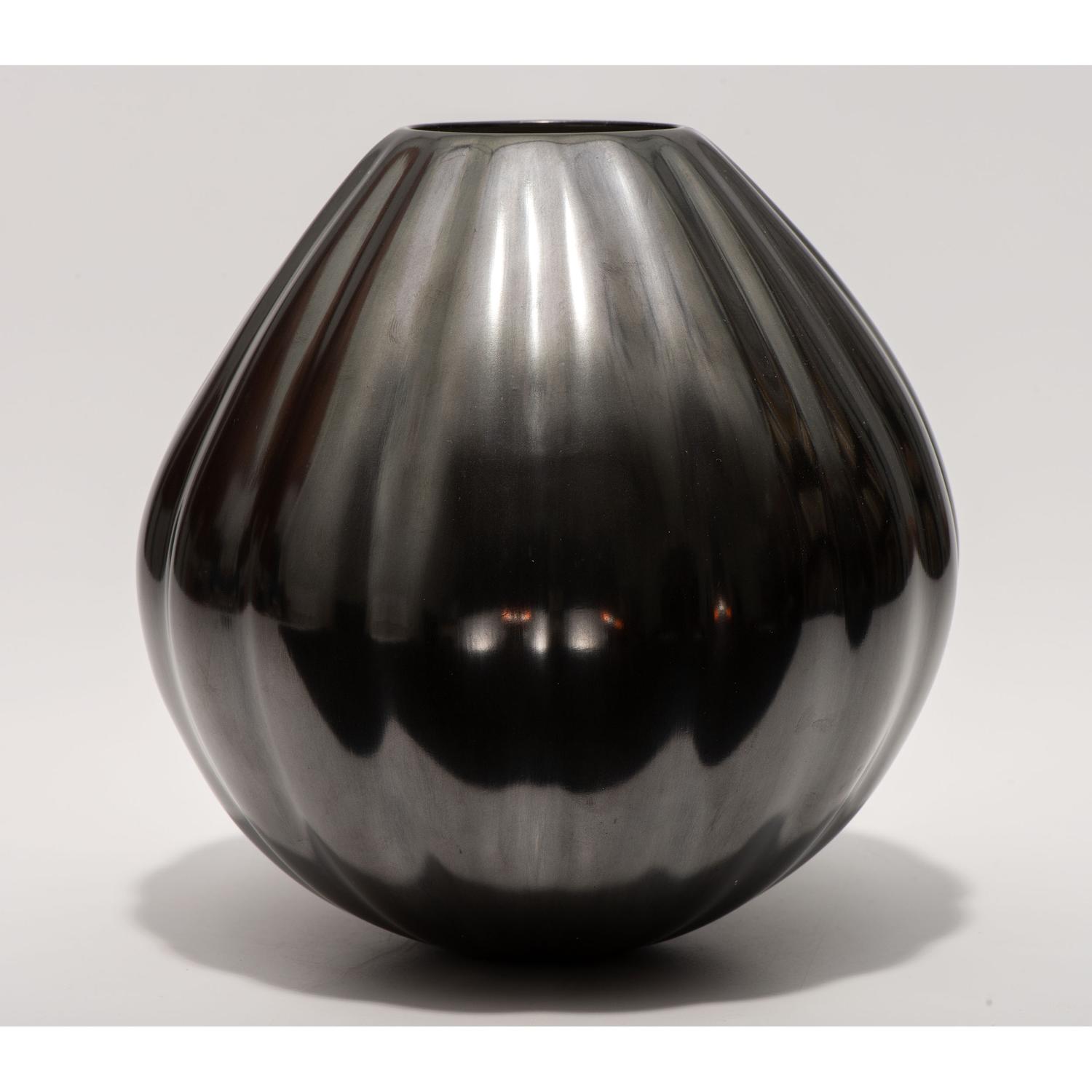 Mata Ortiz Melon Pottery Jar