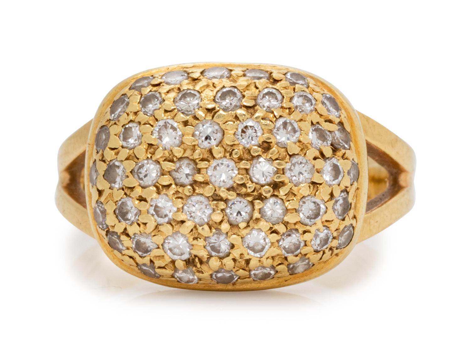 An 18 Karat Yellow Gold and Diamond Ring,