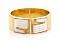 An 18 Karat Yellow Gold Mother-of-Pearl Ring, Bulgari, 3.30 dwts.