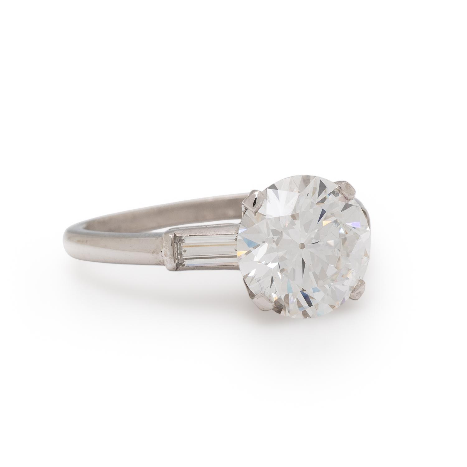 DIAMOND AND PLATINUM RING