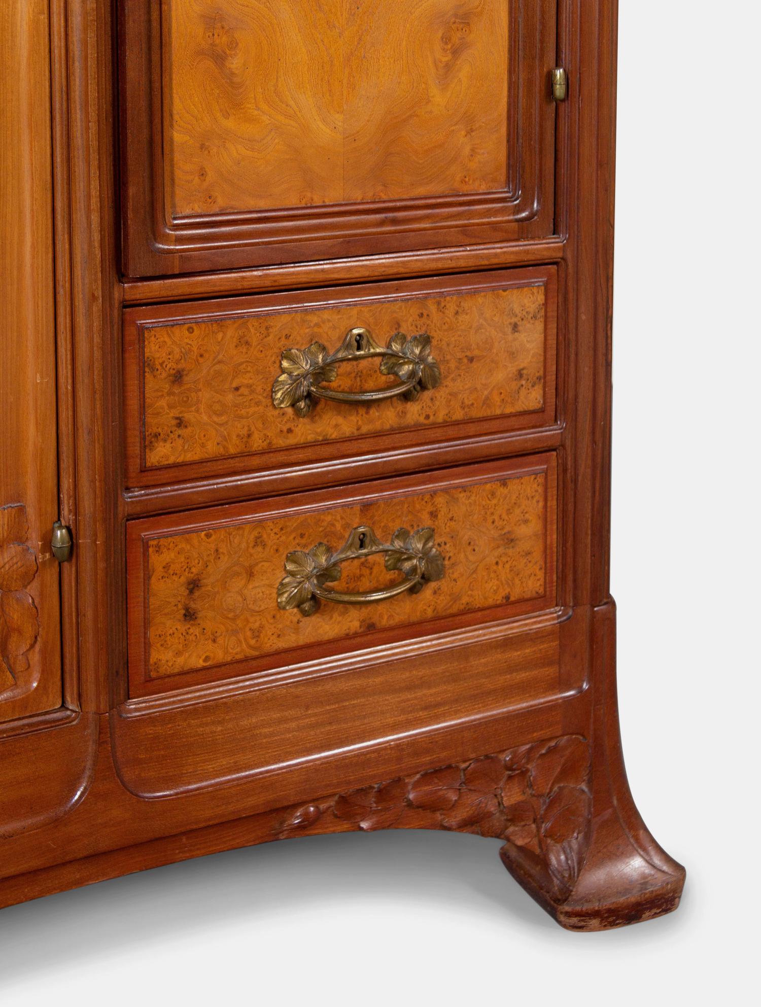 Armoire
