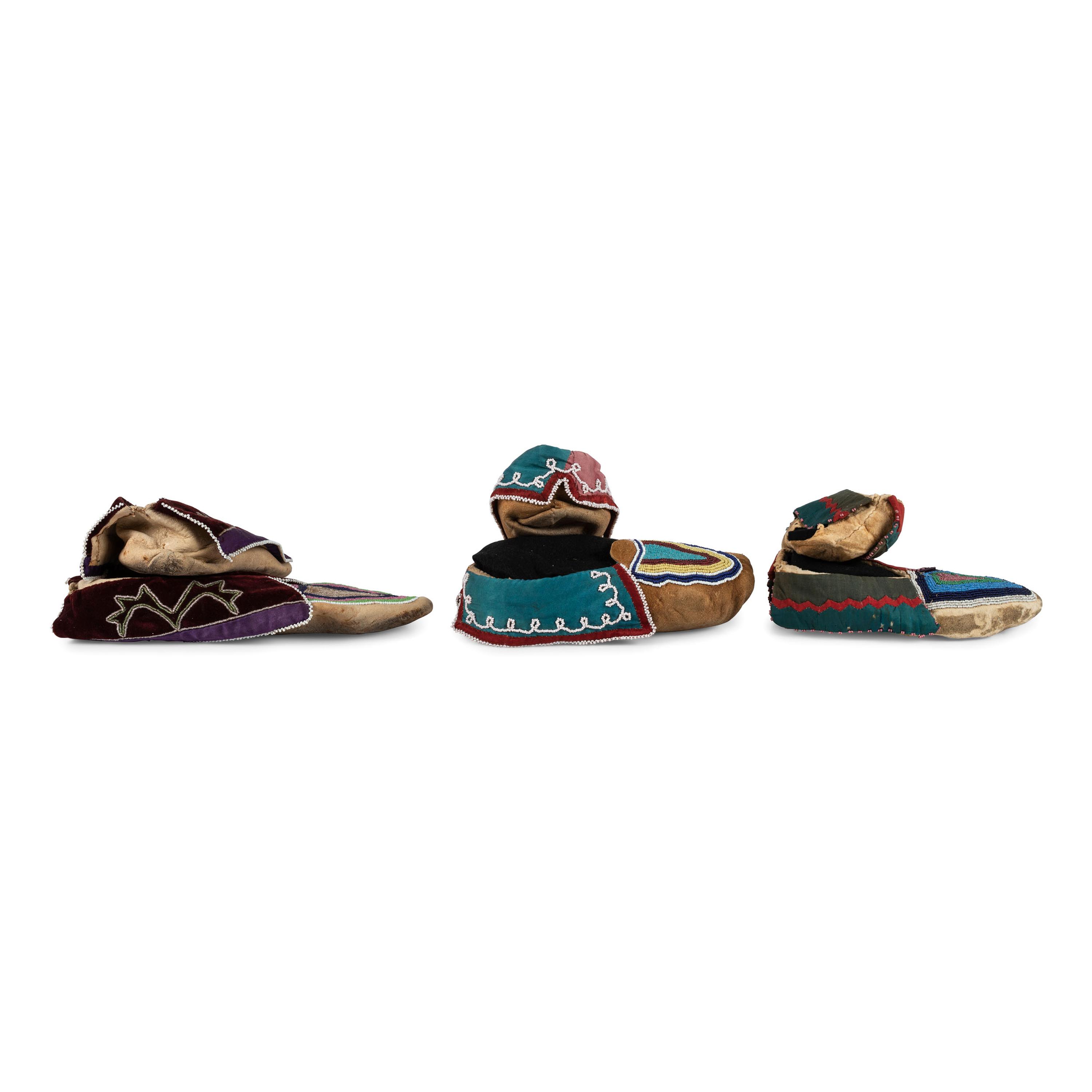 Delaware Beaded Hide Moccasins