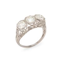 THREE STONE DIAMOND RING