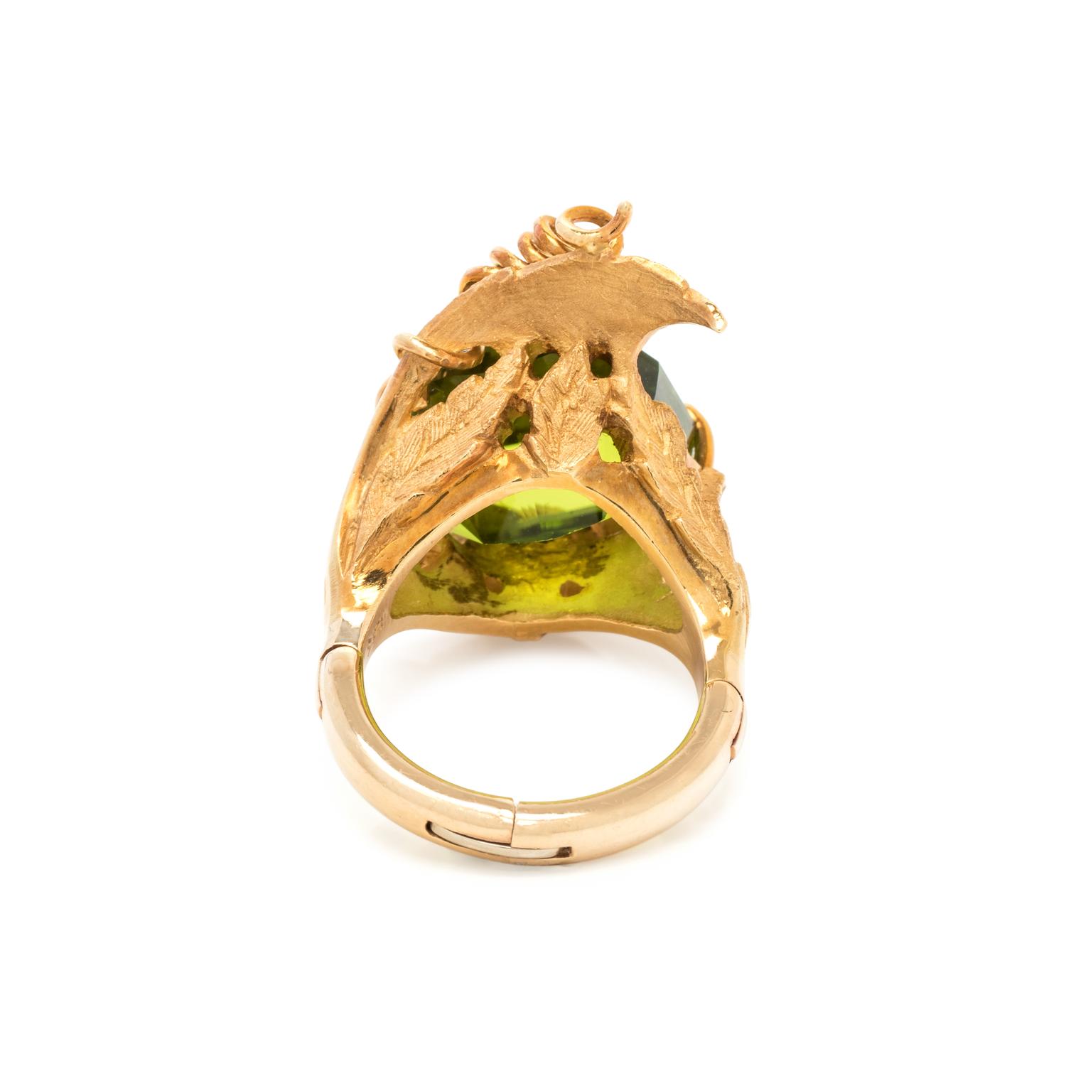 YELLOW GOLD AND PERIDOT RING