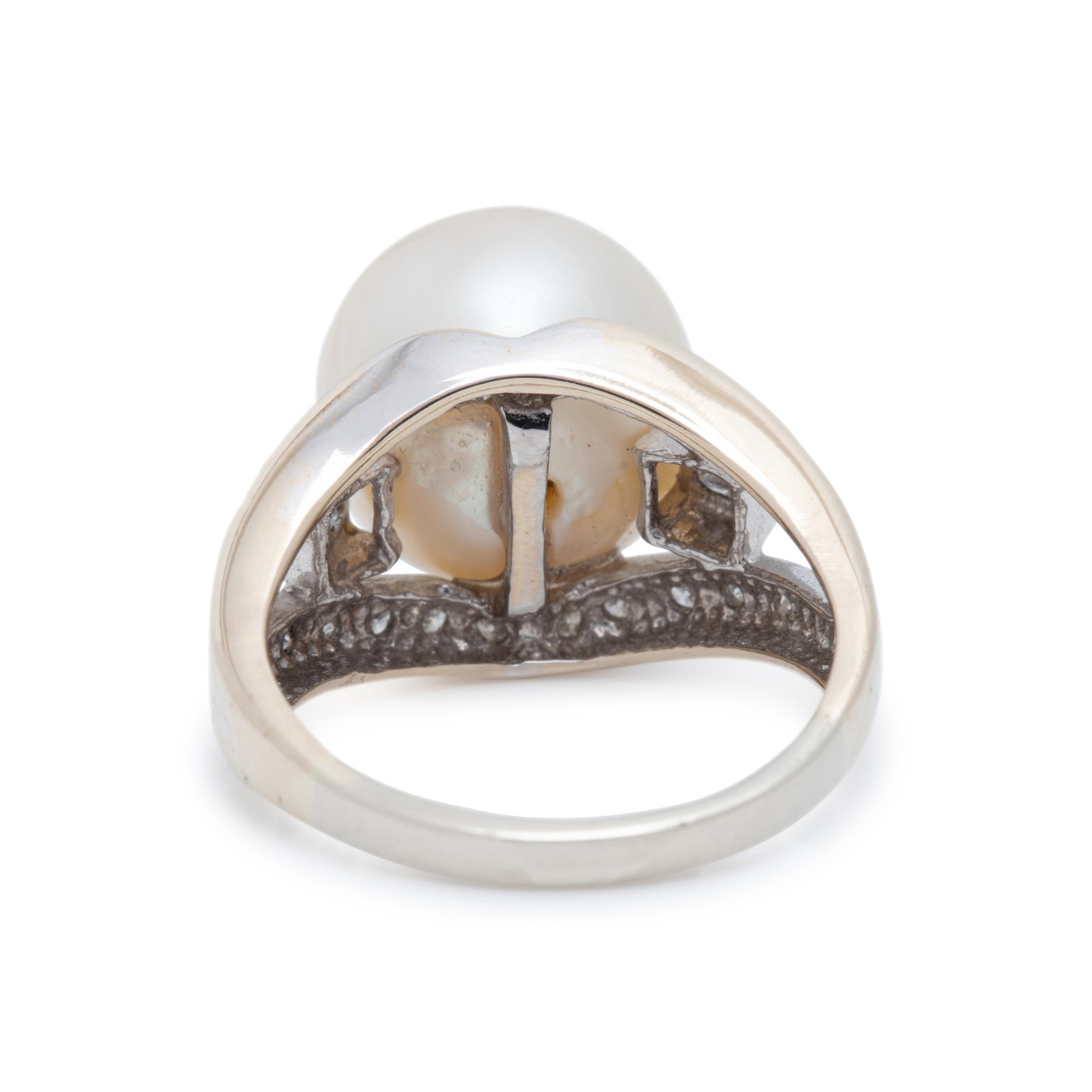 CULTURED SOUTH SEA PEARL AND DIAMOND RING