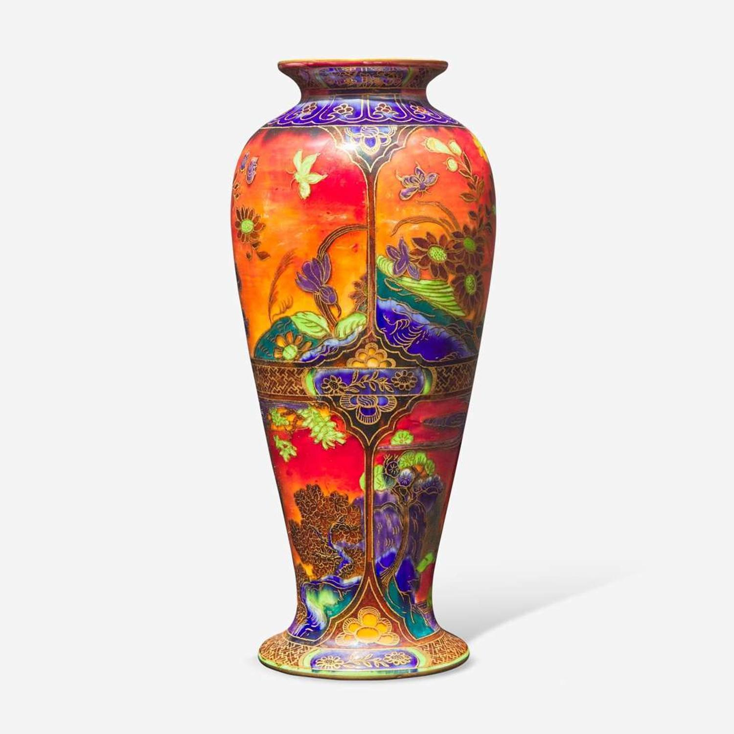 A Wedgwood Fairyland Lustre Flame Daventry Vase UK, circa 1925