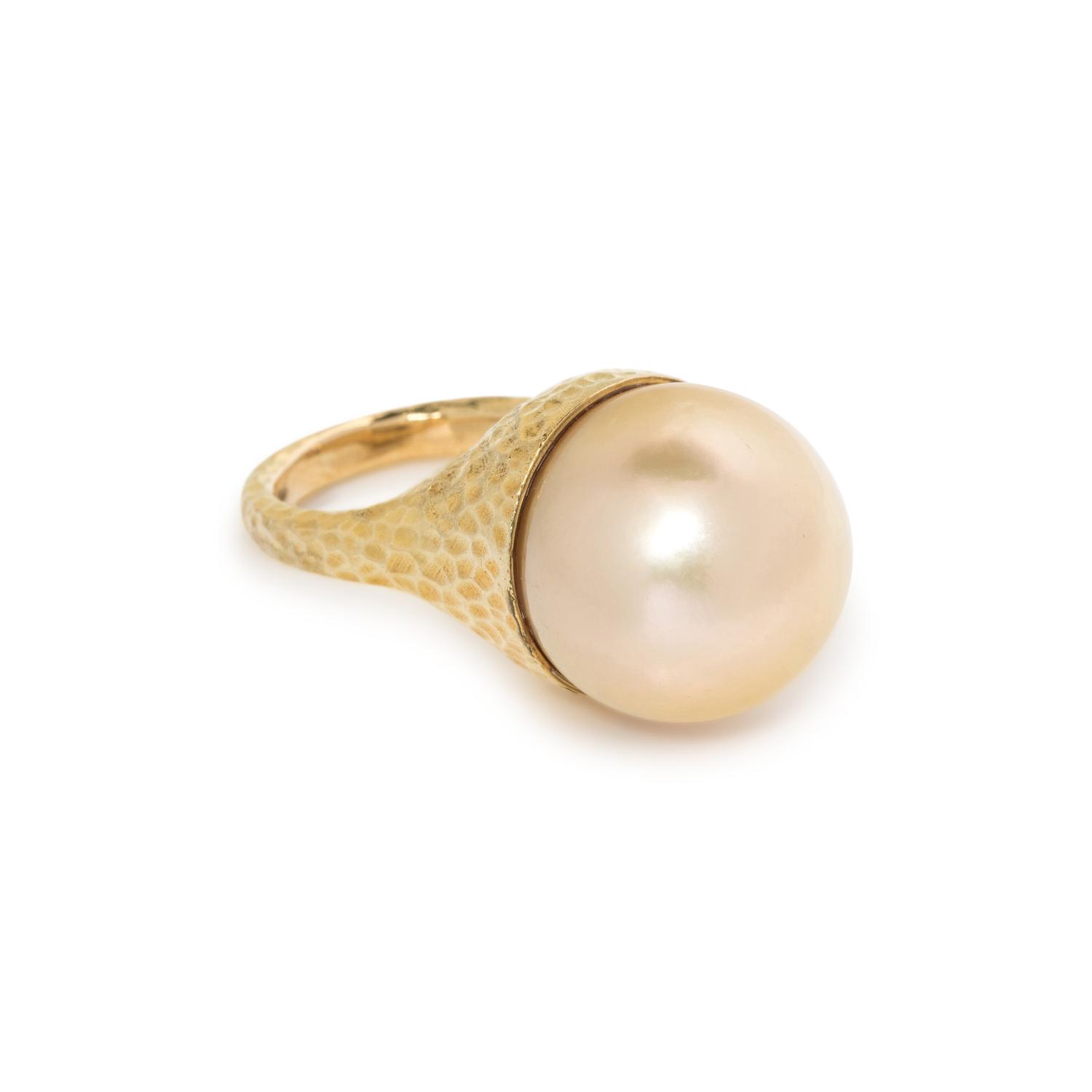 CULTURED GOLDEN SOUTH SEA PEARL RING