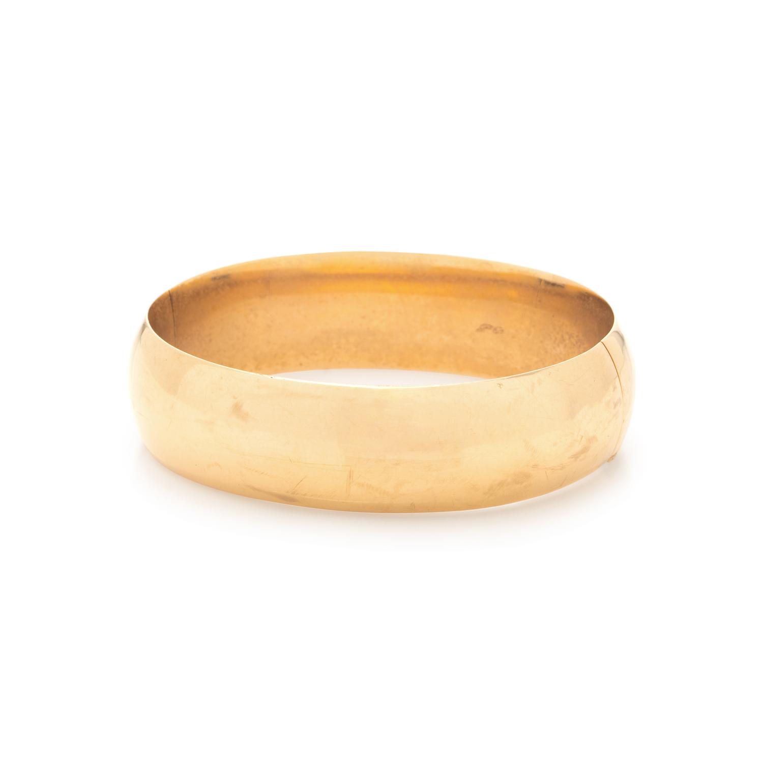 YELLOW GOLD BANGLE BRACELET