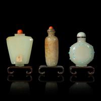 Three Chinese Jade Snuff Bottles, 19th-20th Century 晚清-近代 玉鼻烟壺三支