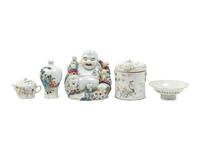 Five Chinese Famille Rose Porcelain Articles