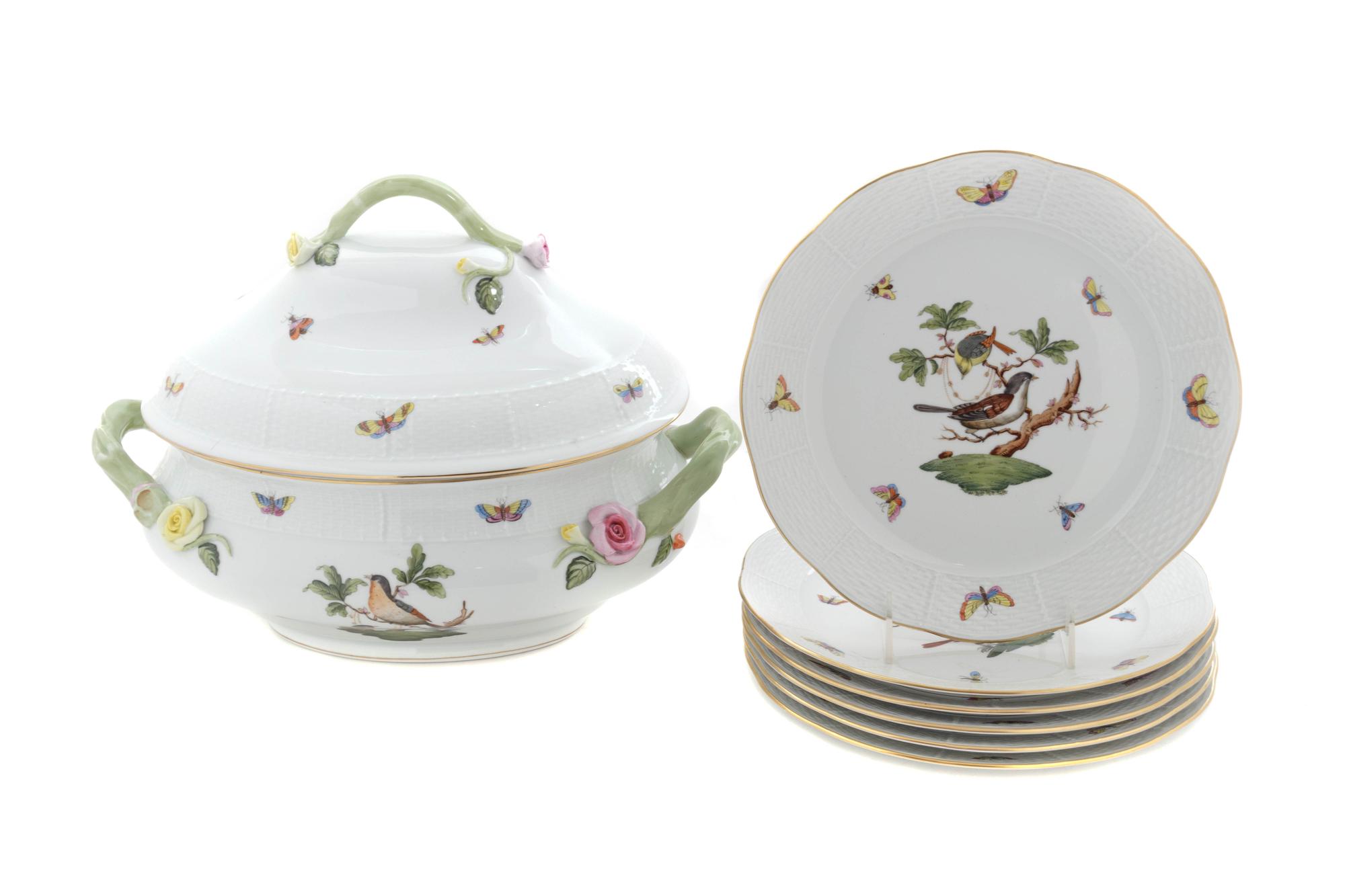 A Herend Porcelain Tureen and Six Plates