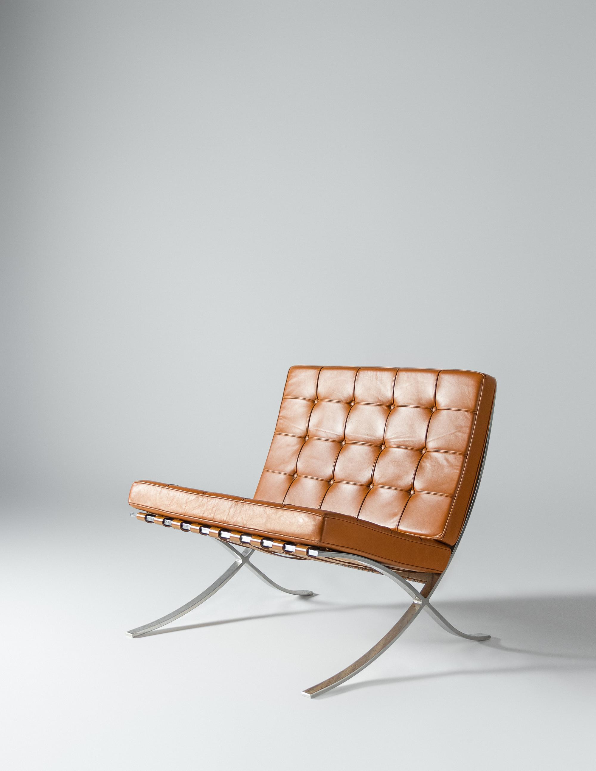Barcelona Lounge Chair, Knoll International, USA