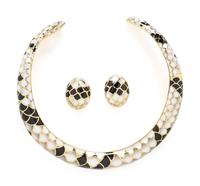 ANGELA CUMMINGS, YELLOW GOLD, BLACK JADE, AND MOTHER-OF-PEARL DEMI PARURE