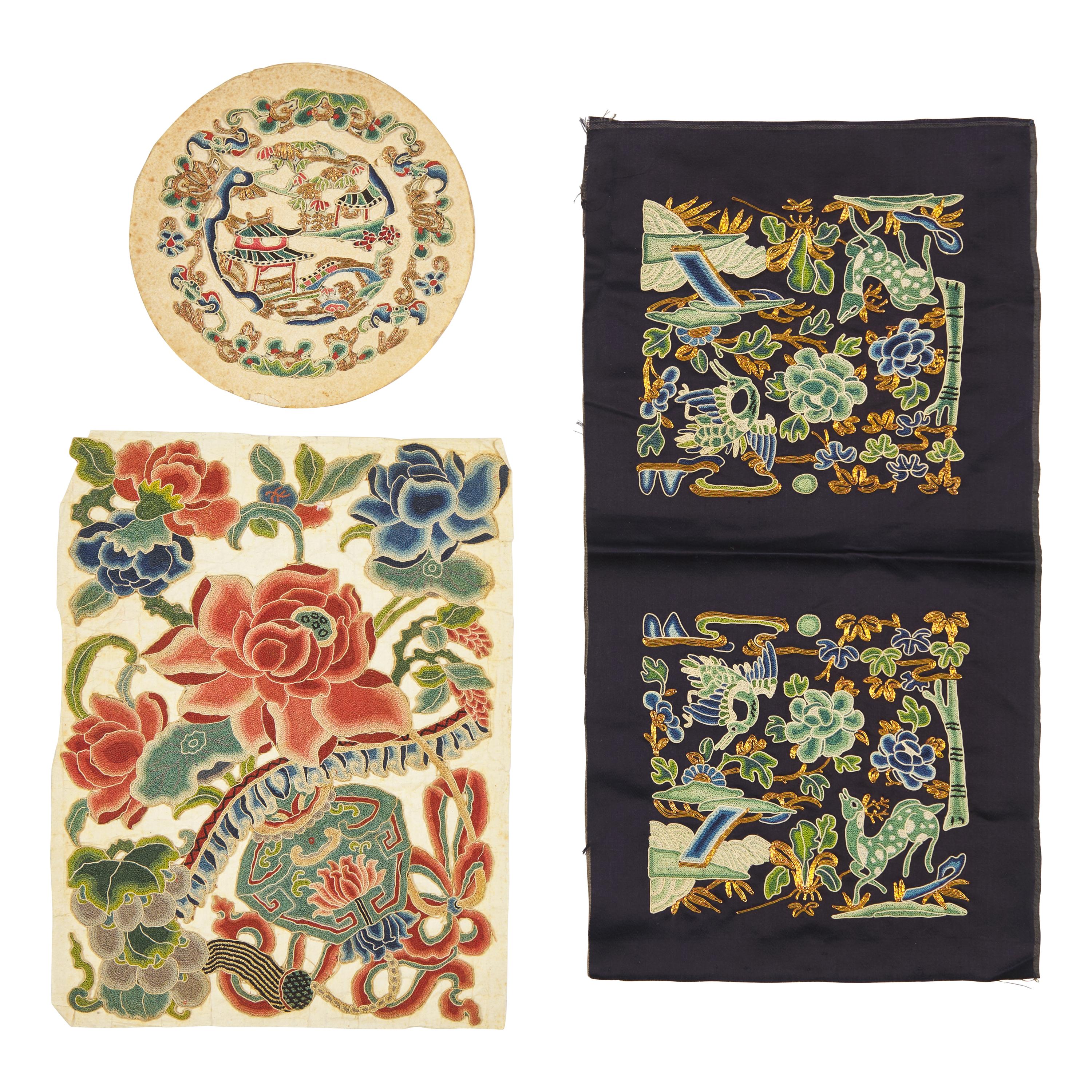 Four Chinese 'Forbidden Stitch' Embroidered Silk Panels, 19th Century 清晚期 繡片一組三件