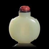A Chinese White Jade Snuff Bottle, Qianlong Mark