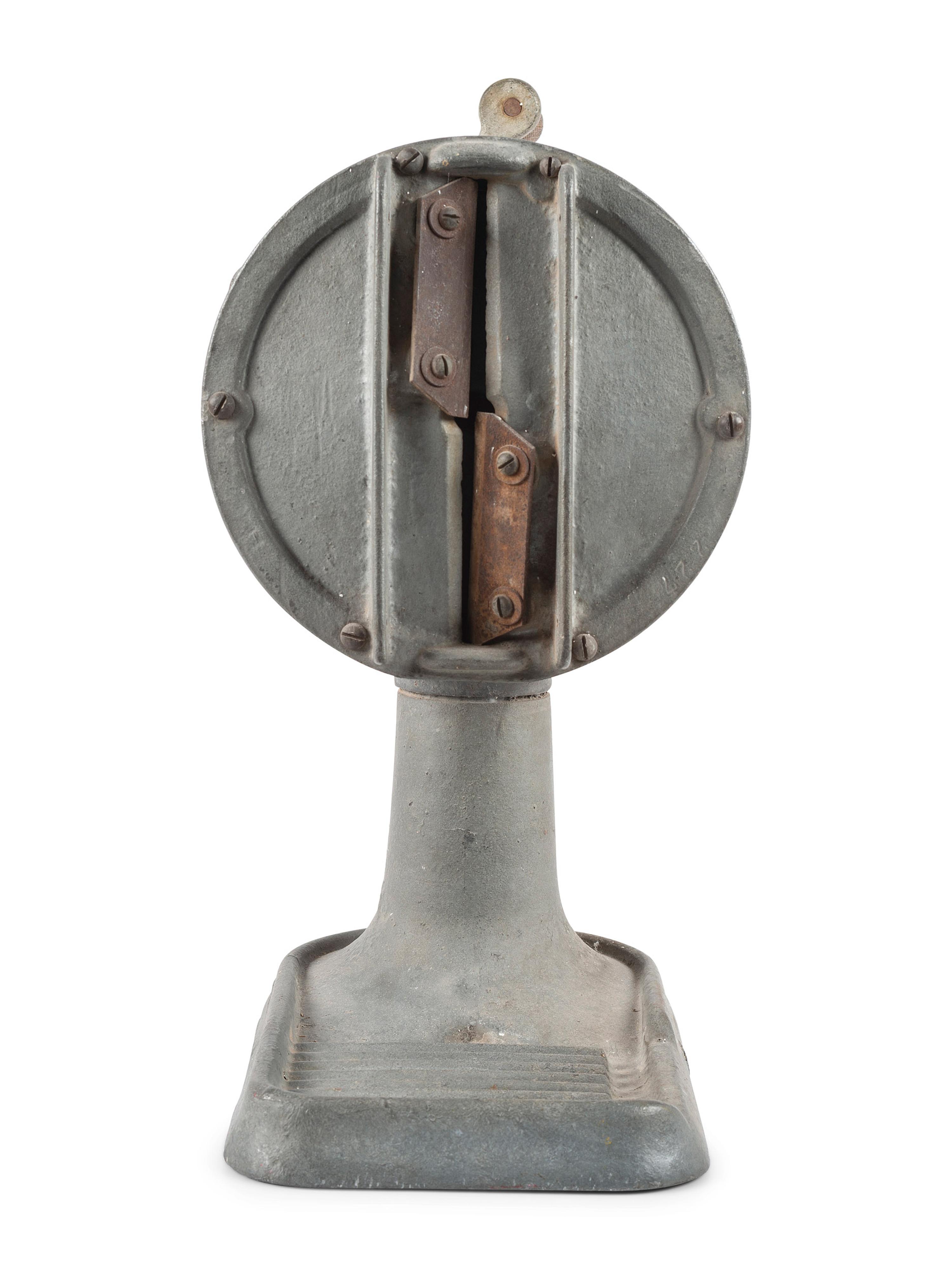 A Lippincott's "Blizzard" Counter Top Ice Shaver