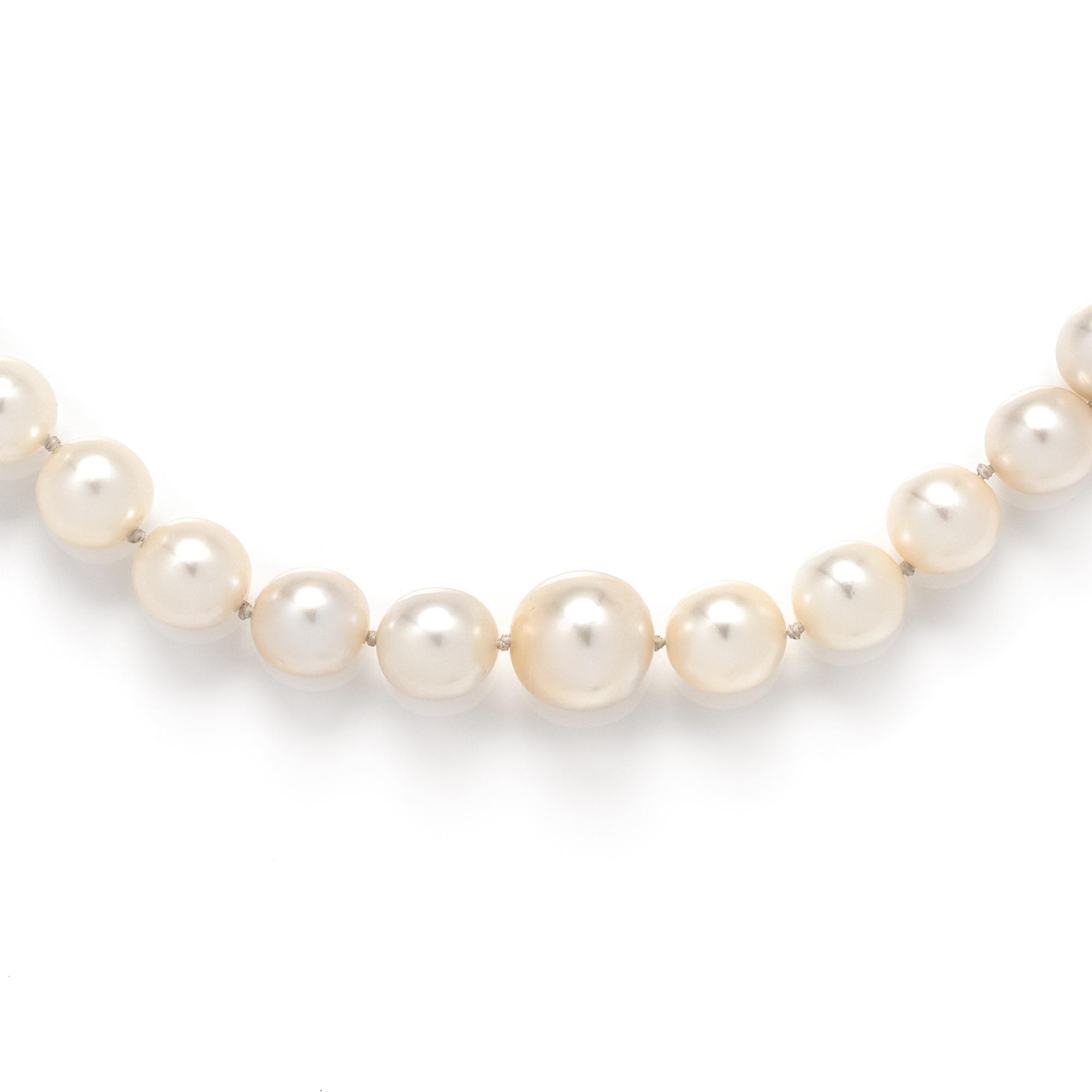 CULTURED PEARL NECKLACE