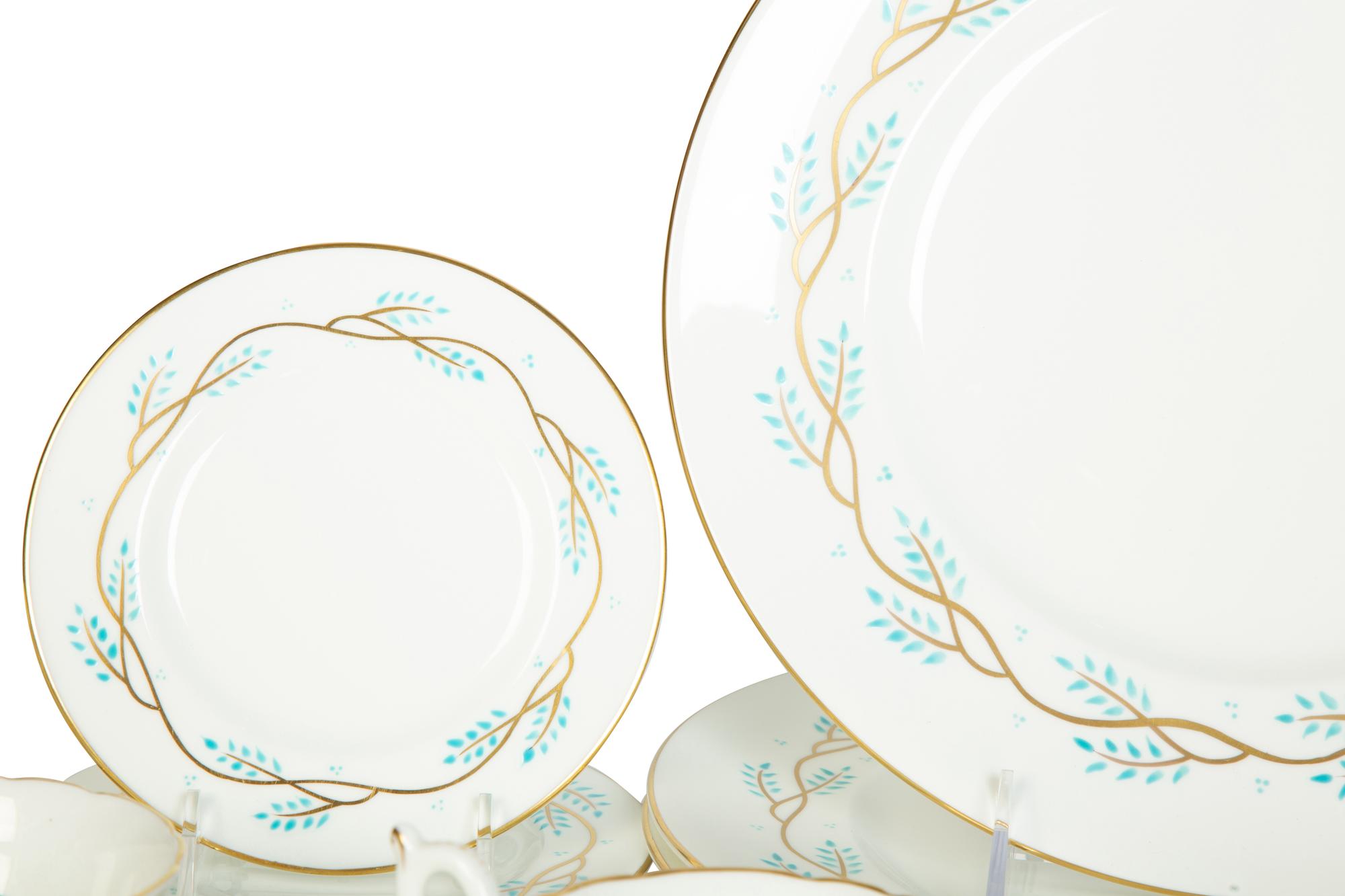 A Coalport Porcelain Encore Dinner Service