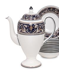 A Wedgwood Florentine Porcelain Dinner Service