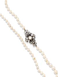 NATURAL AND CULTURED PEARL NECKLACE WITH SILVER-TOPPED GOLD AND DIAMOND CLASP