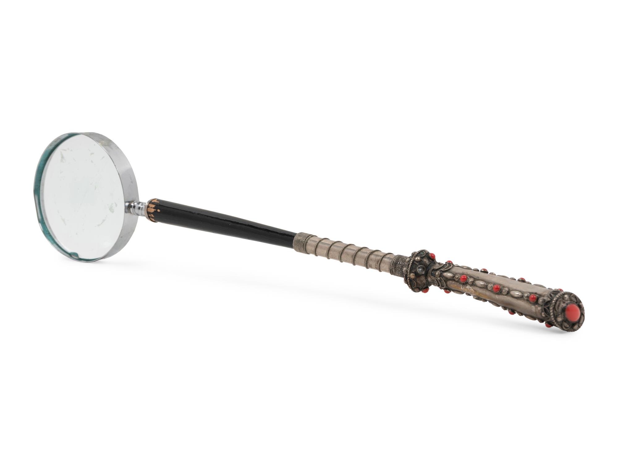 A Victorian Silver Parasol Handle Fitted as a Magnifying Glass