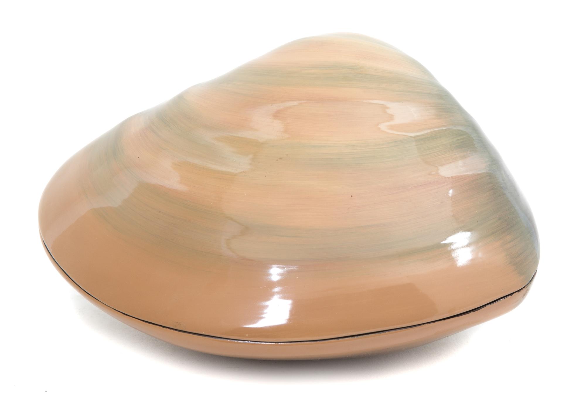 A Japanese Lacquered Clam Shell Box Length 8 1/2 inches. — 20TH CENTURY