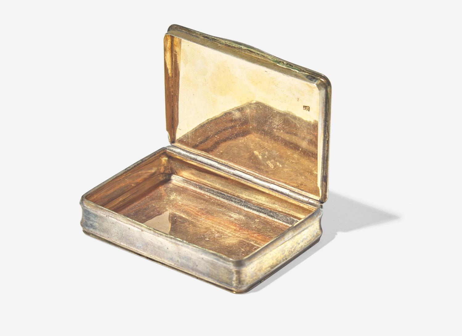 A Russian Silver and Niello Decorated Snuff Box