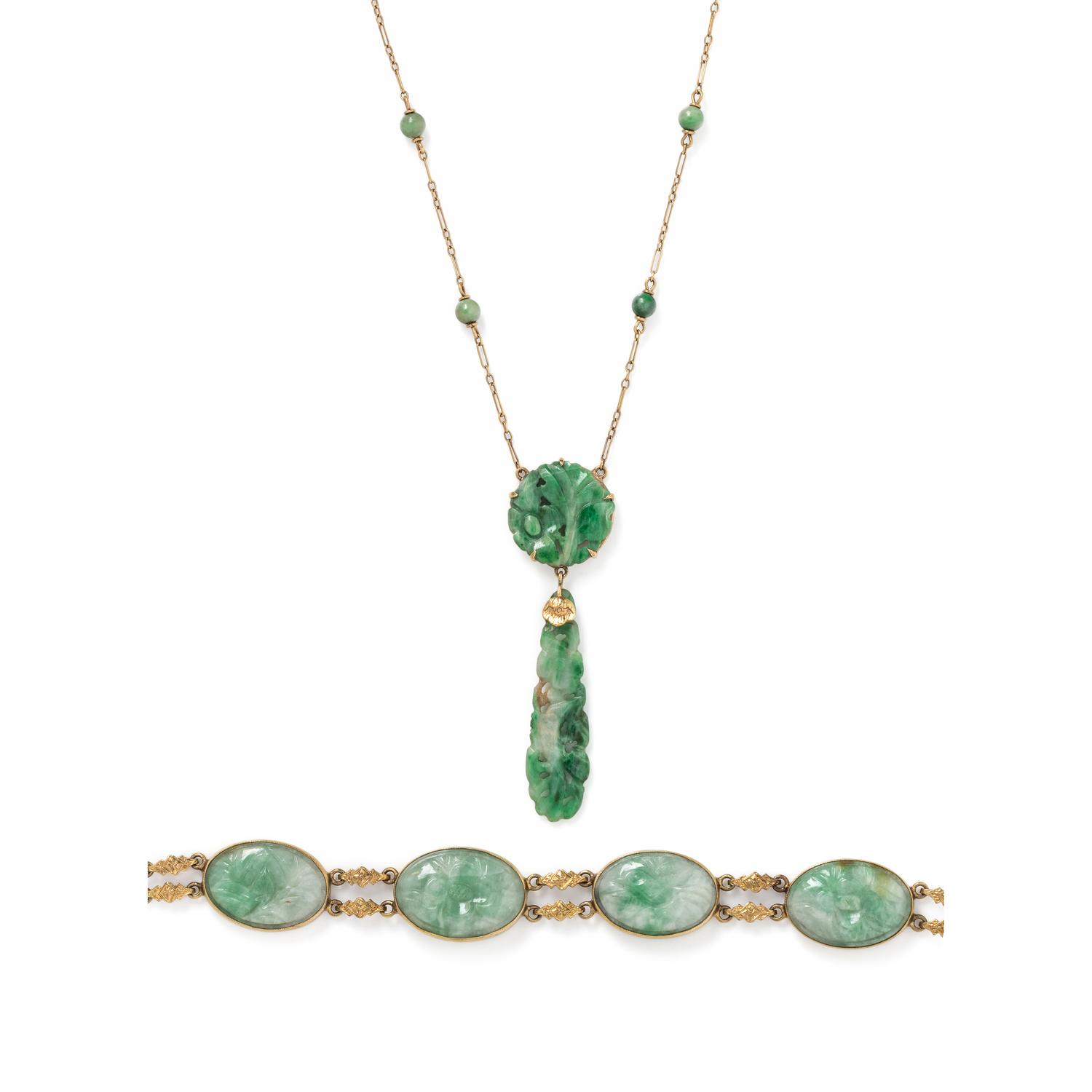 COLLECTION OF YELLOW GOLD AND JADE JEWELRY