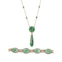COLLECTION OF YELLOW GOLD AND JADE JEWELRY