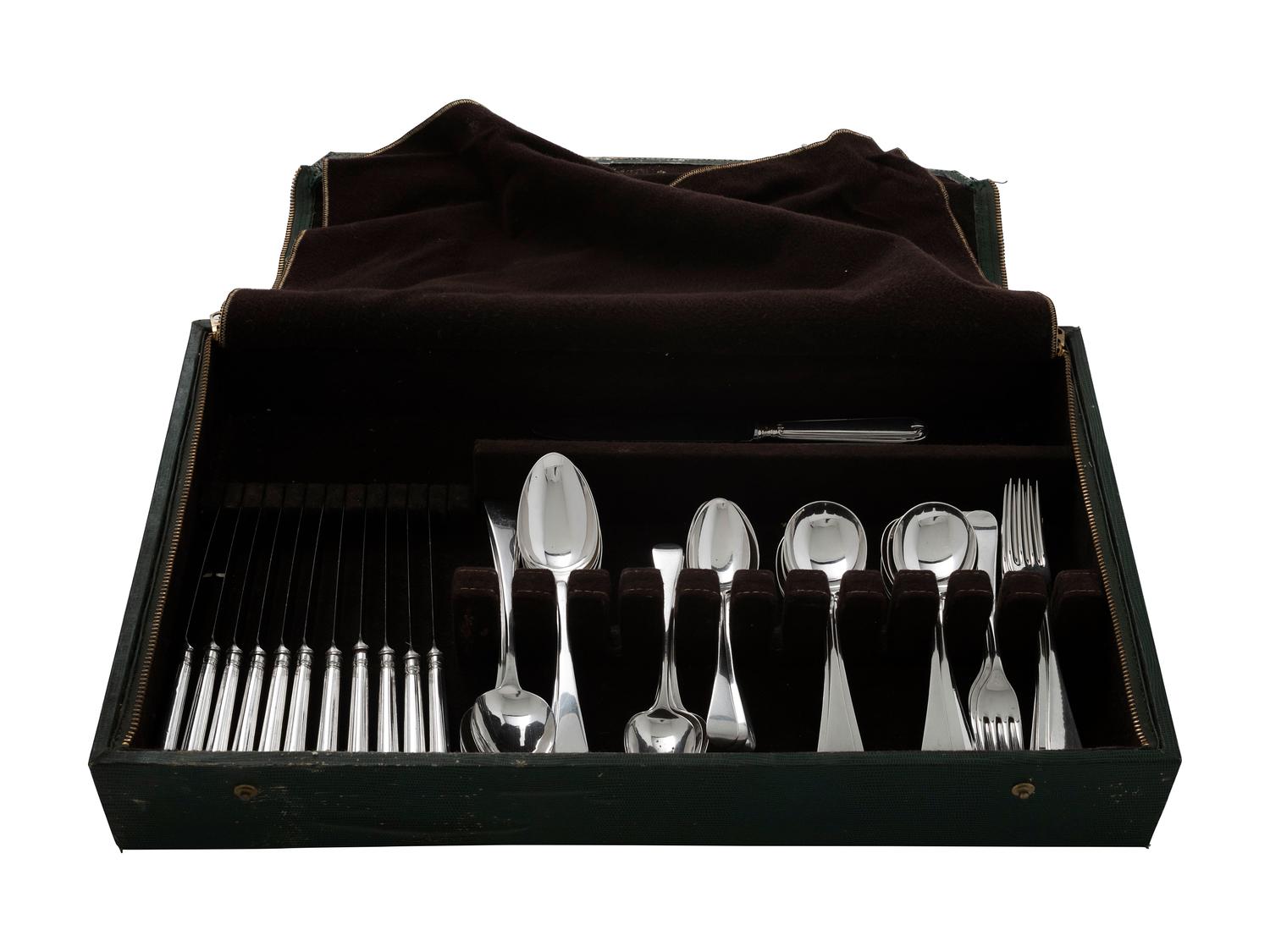 An English Silver Flatware Service