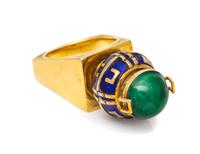 A Yellow Gold and Polychrome Enamel Ring, 9.20 dwts.