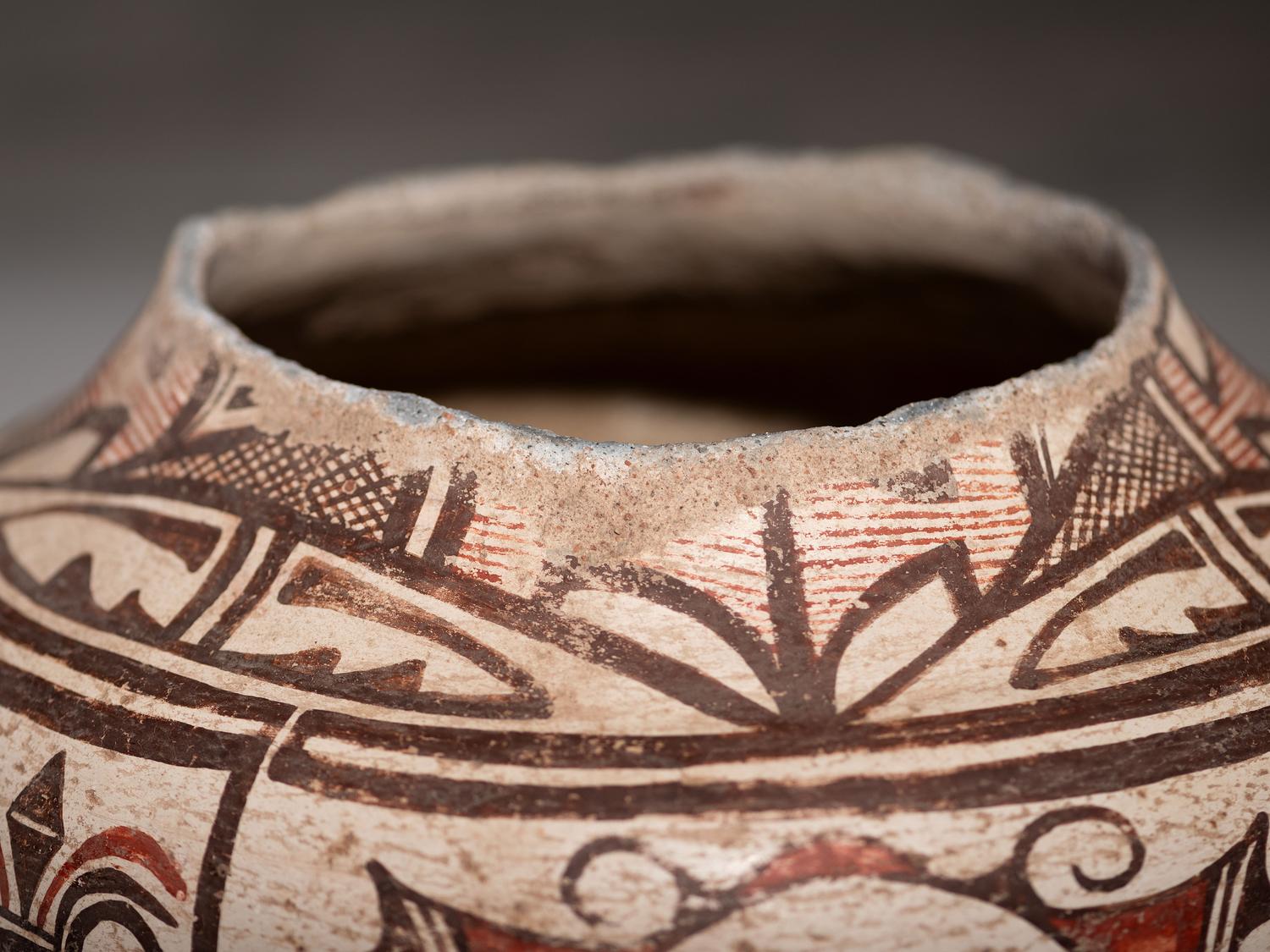 Zuni Pottery Olla, with Ladle Wear