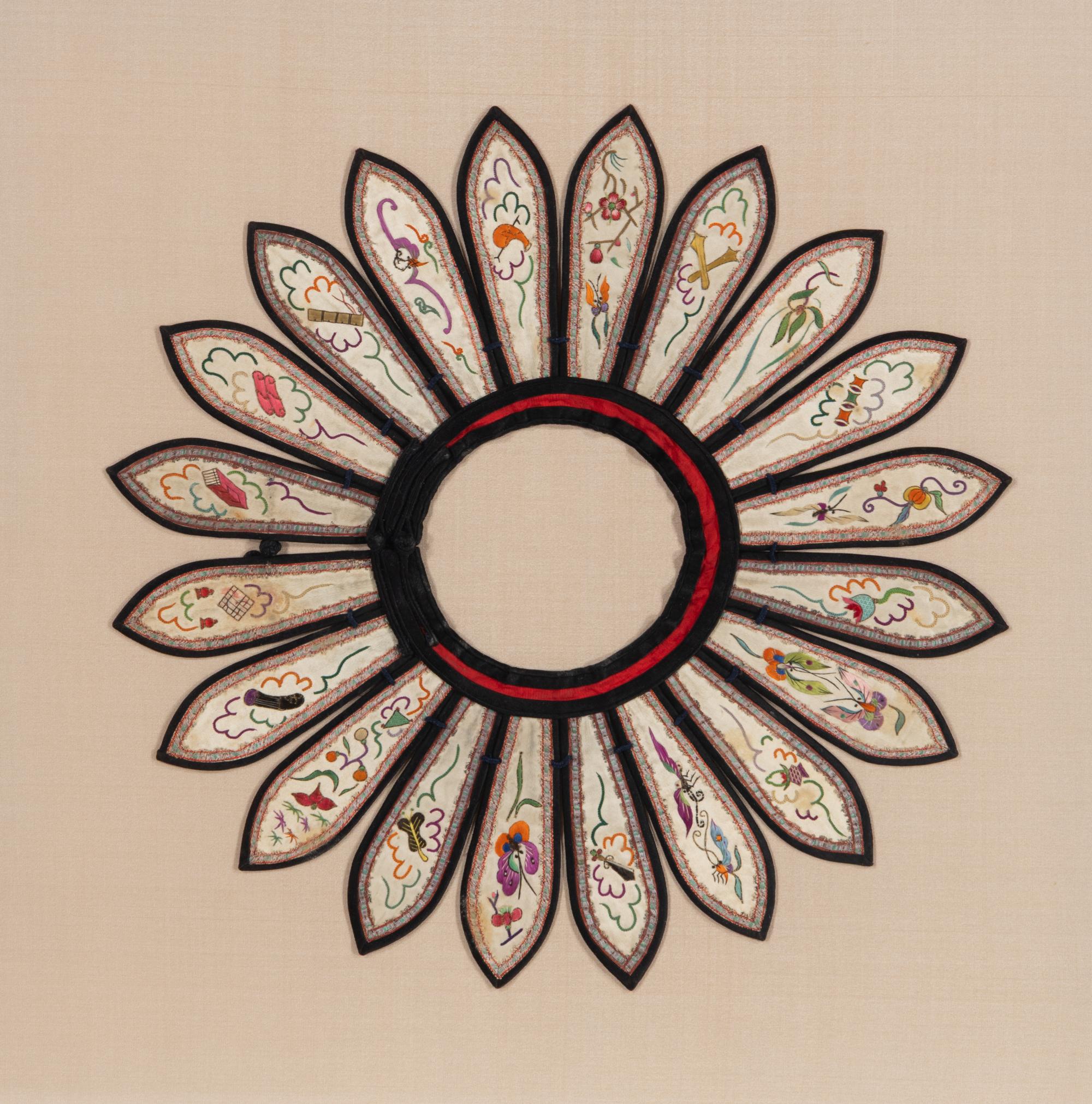 Three Chinese Embroidered Silk Lady's Collars, Yunjian, 19th Century — 晚清 雲肩三種
