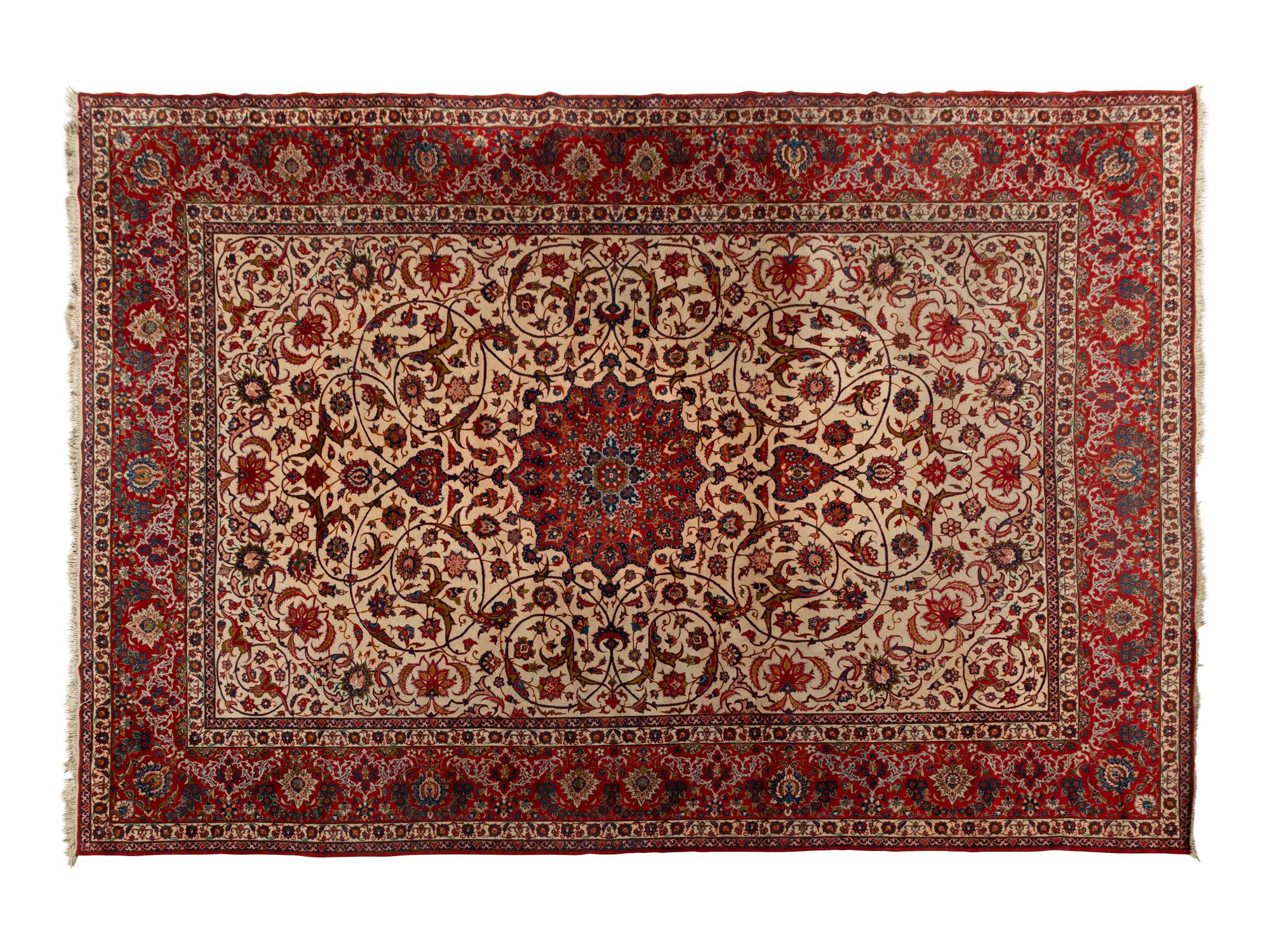 An lsphahan Wool Rug — 20th Century