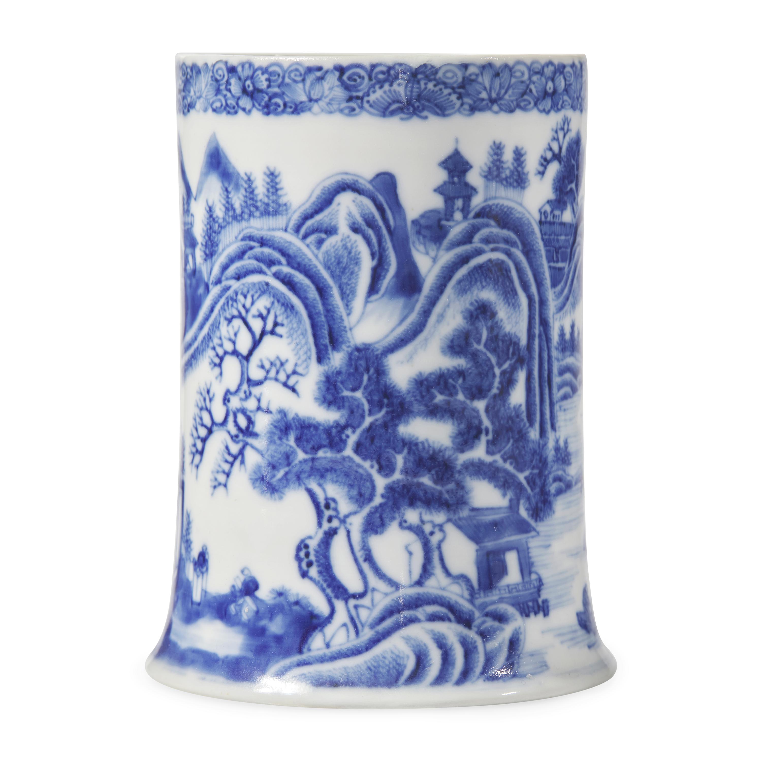 A Chinese Export Porcelain Blue Fitzhugh Platter and Mug