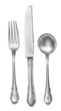 An American Silver Flatware Service, Lunt Silversmiths, Greenfield, MA, comprising: 12 dinner knives 5 dinner forks 11 luncheon forks 1