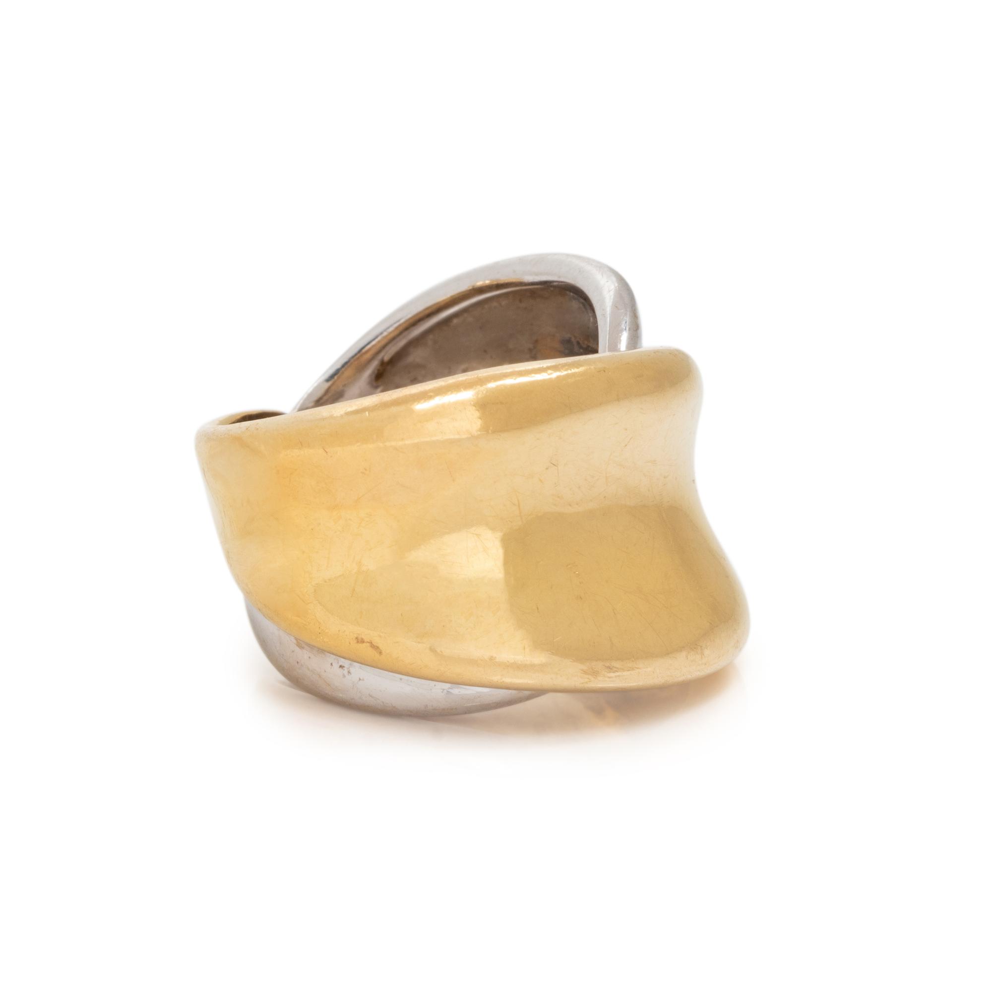 COLLECTION OF GOLD RINGS