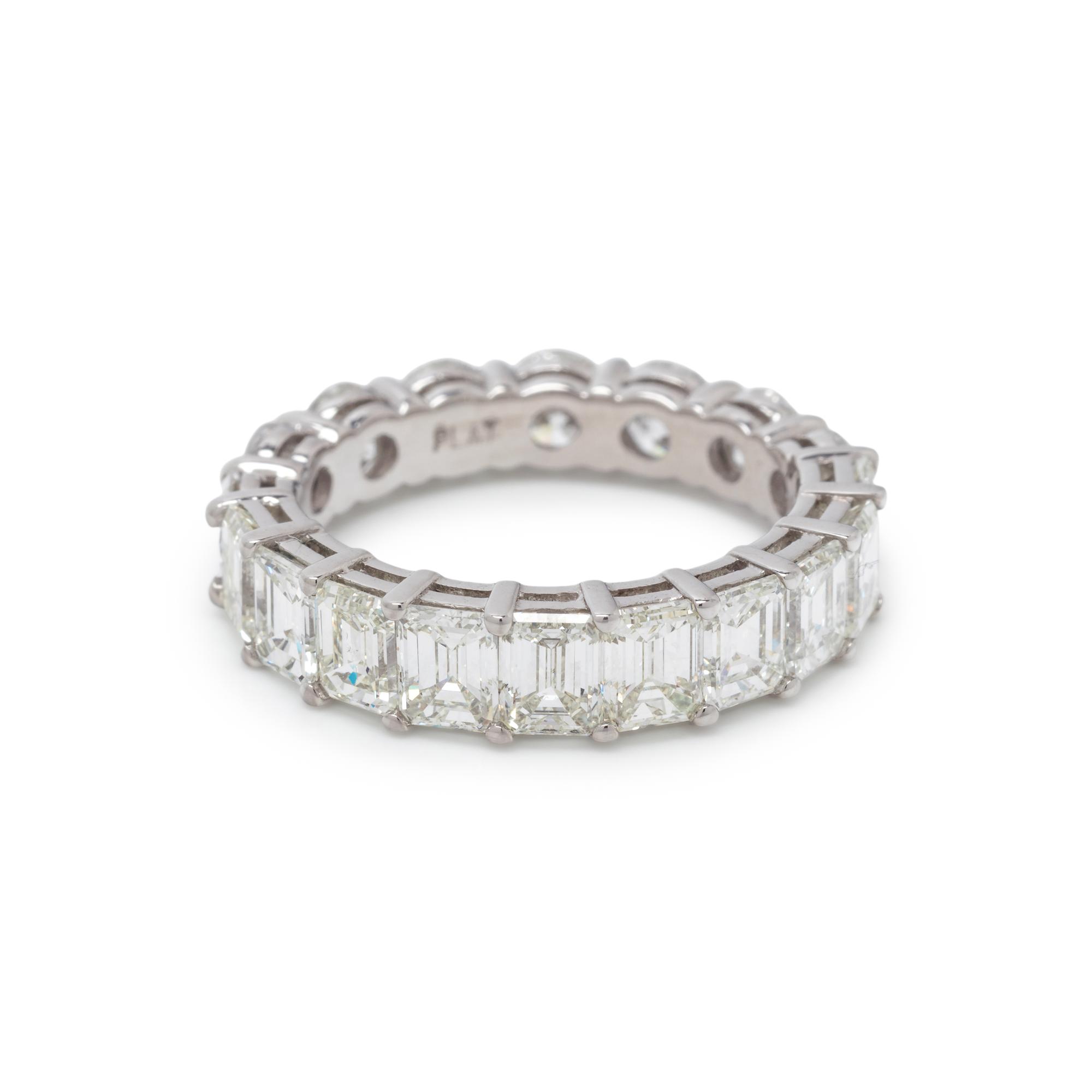 TWO-SIDED DIAMOND ETERNITY BAND