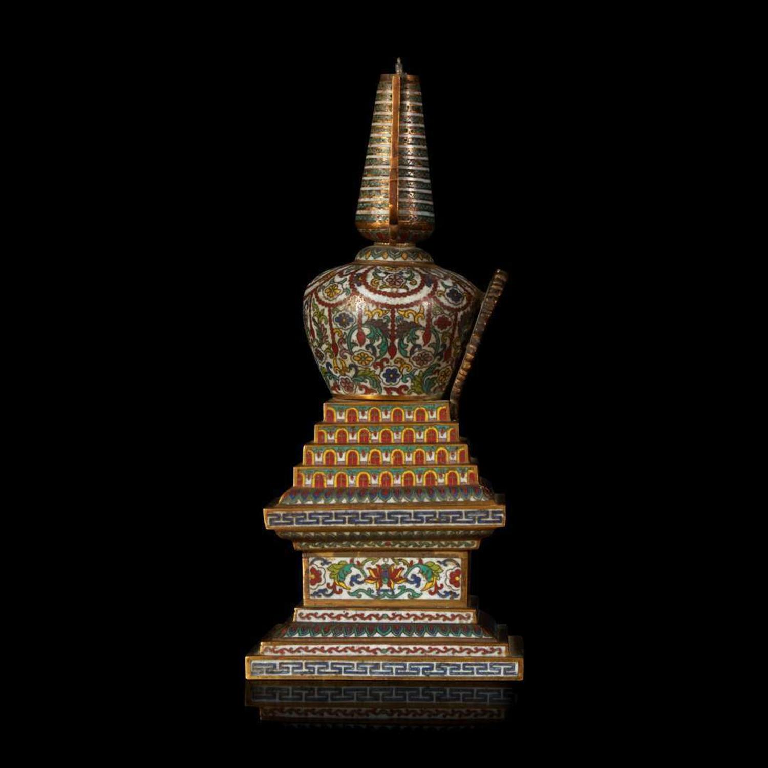 A Chinese cloisonné small stupa 铜鎏金掐丝珐琅佛塔一件 18th century or later ???????