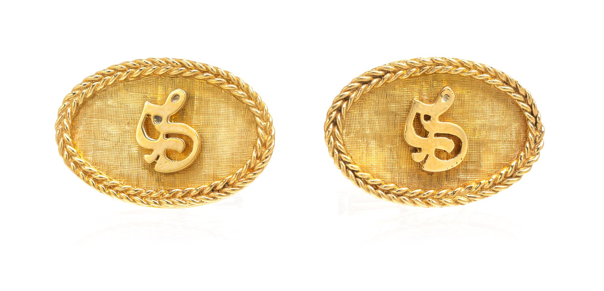 A Collection of Yellow Gold Cufflinks, 14.10 dwts.