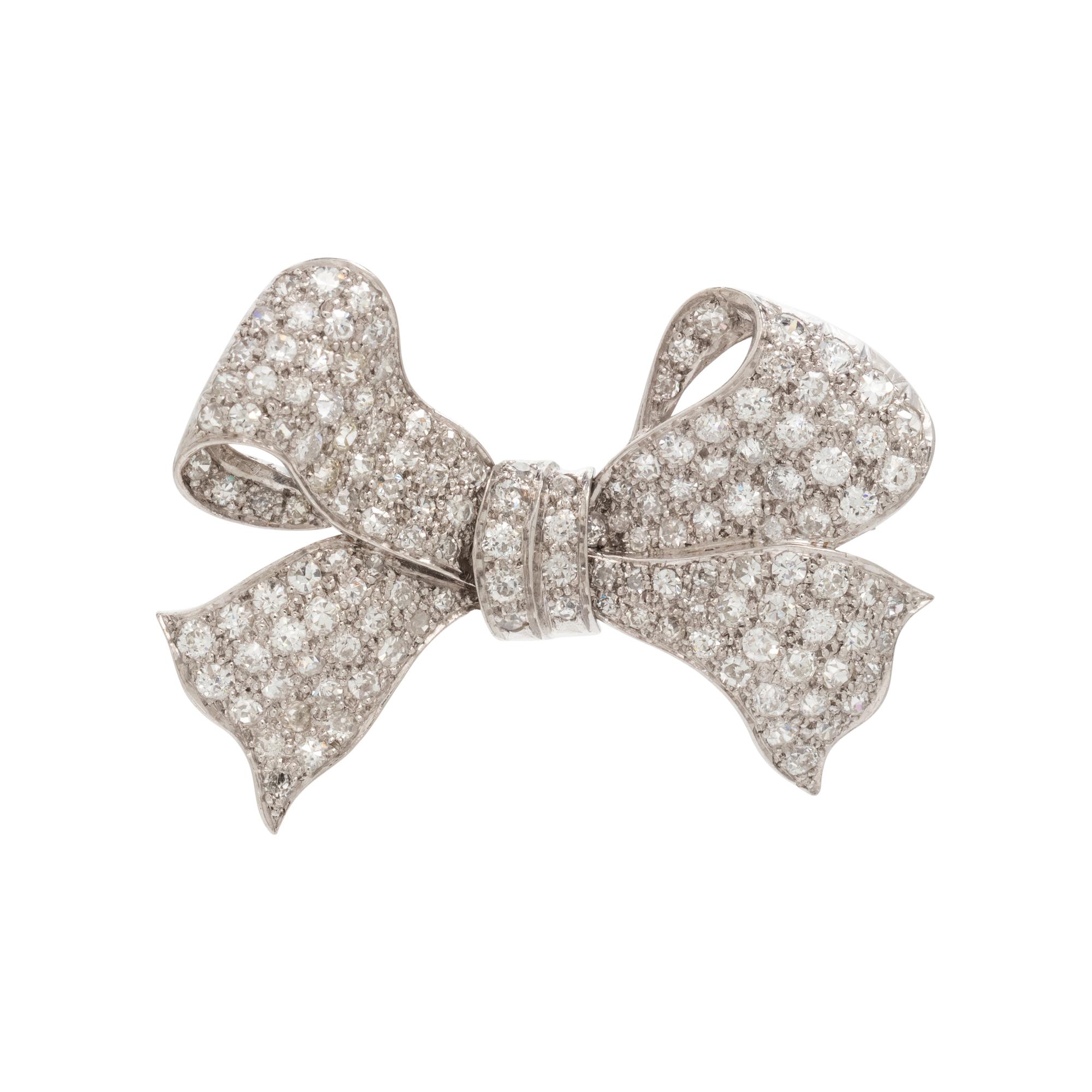 WHITE GOLD AND DIAMOND BOW BROOCH