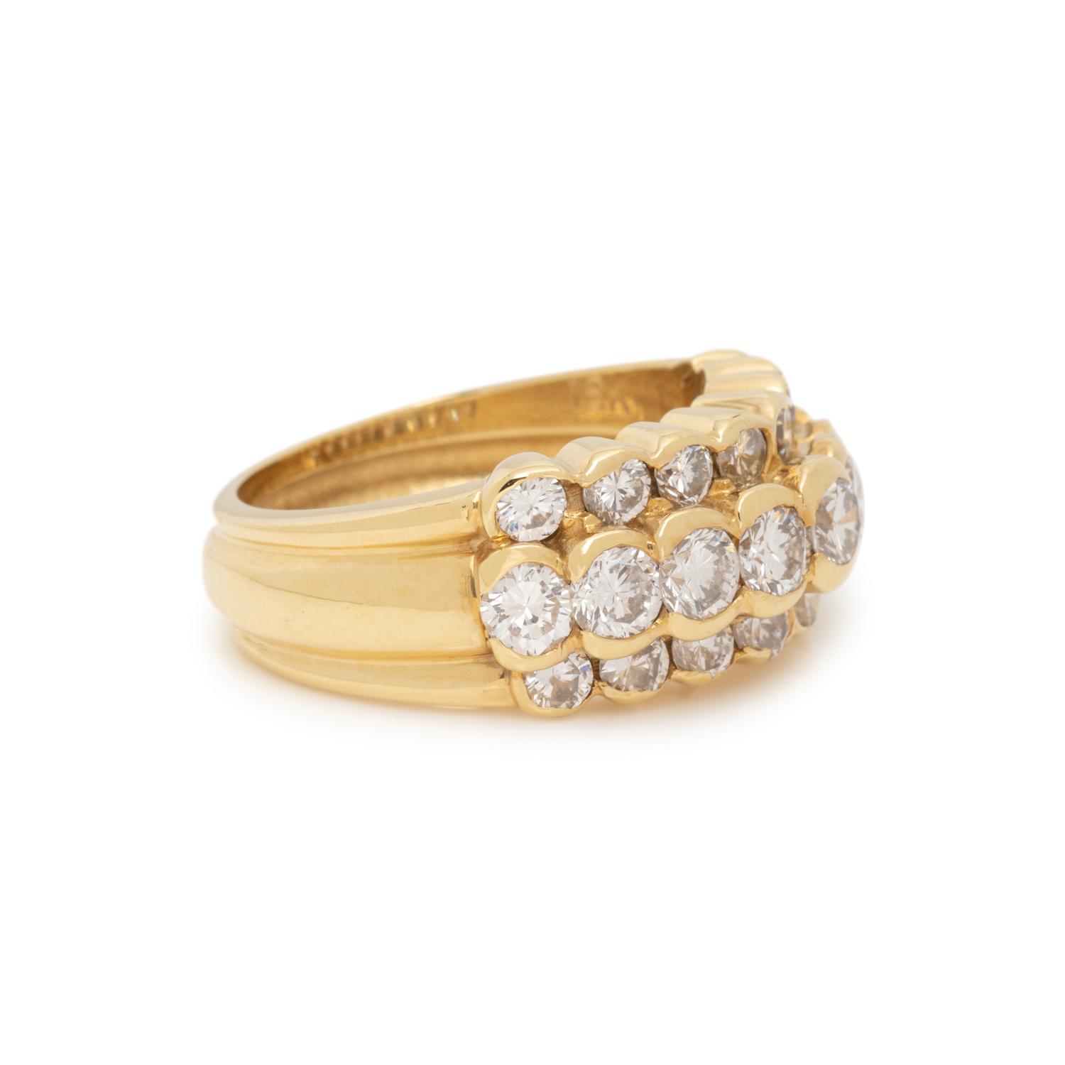 YELLOW GOLD AND DIAMOND RING