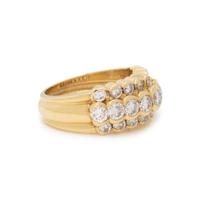 YELLOW GOLD AND DIAMOND RING