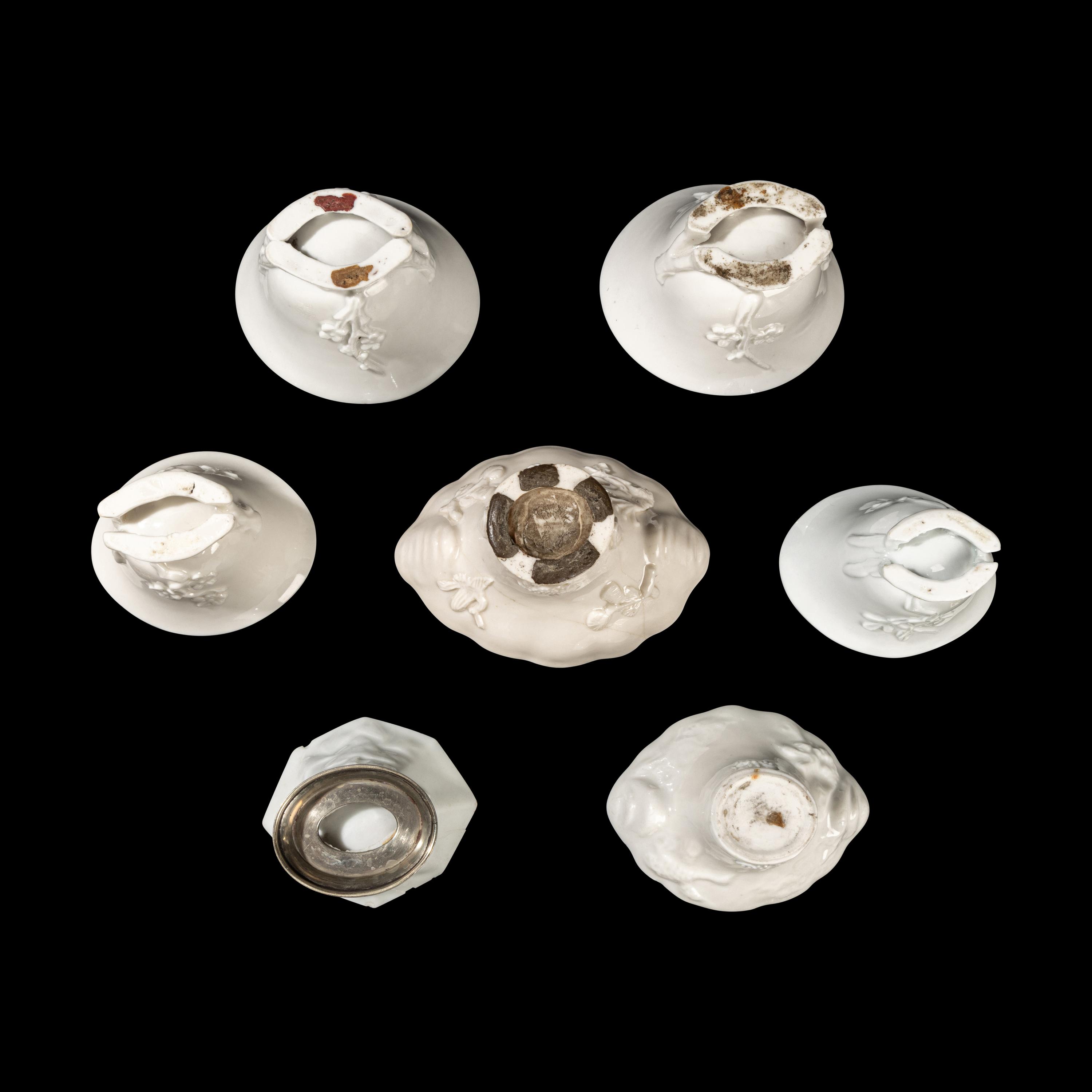 Seven Chinese Blanc-de-Chine Porcelain Libation Cups, 18th-Early 20th Century 清中期-民國 德化白瓷梅花杯及鹿鶴同春杯七支