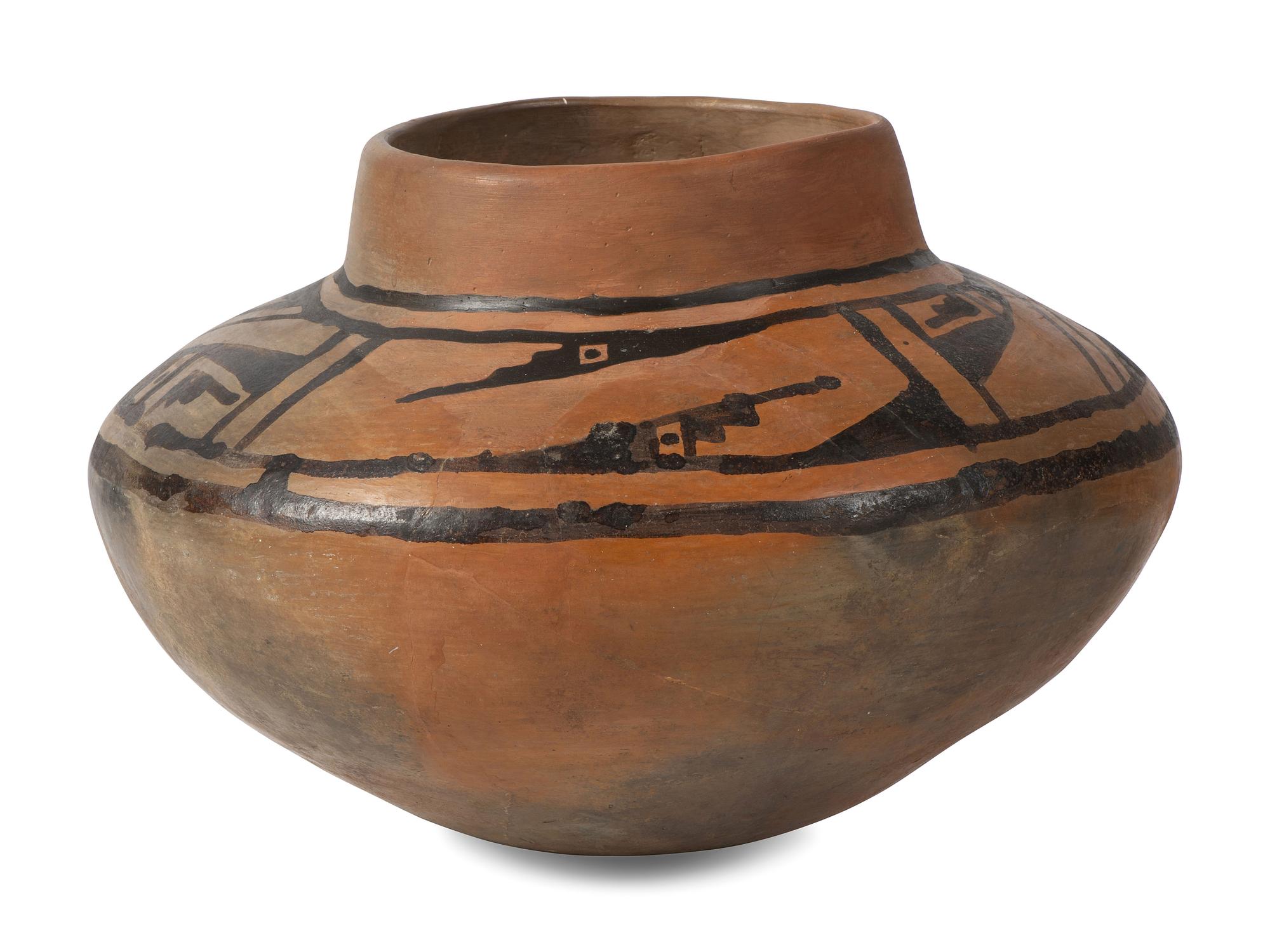 Ancestral Pueblo, Jeddito Black-on-Yellow Pottery Olla